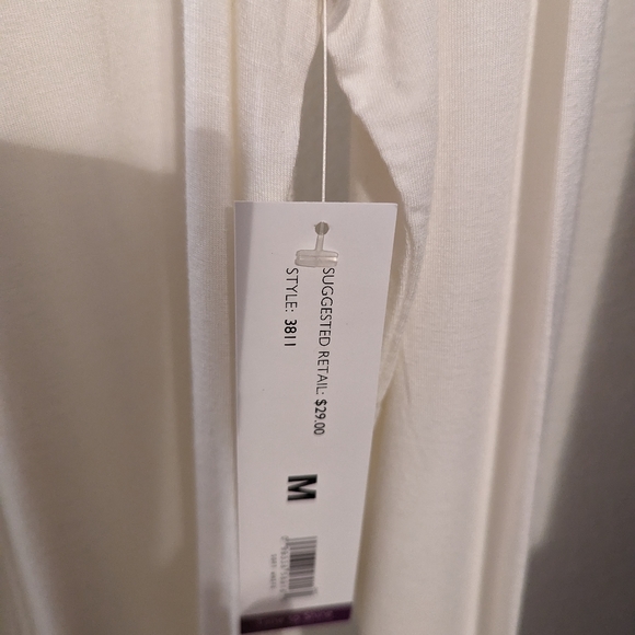 NWT - Long Sleeve Turtleneck Blouse - Off White - Emma James - New with Tags - Picture 2 of 3